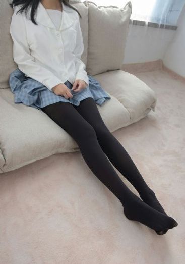 为什么老师在这里第一季第一集