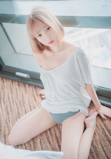 老婆误把空调维修工当