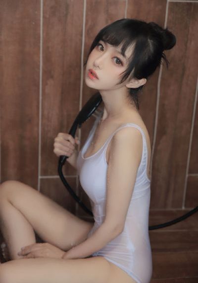 按摩师的巨大滑进我的身体电影