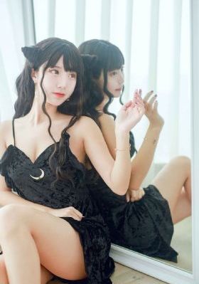 森林里的熊先生在冬眠中动漫